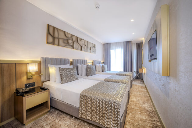 Triple Room