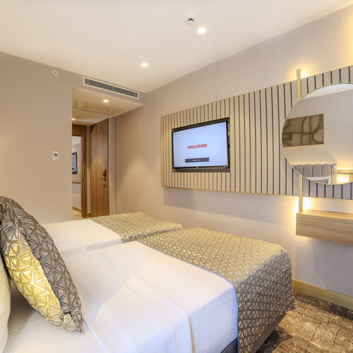 Economy Room